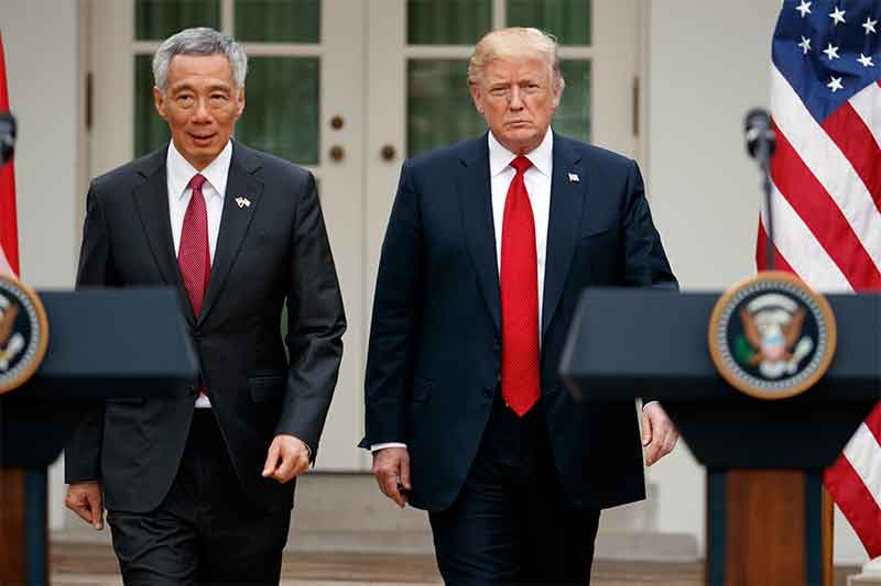 Trump meets Singapore PM Lee Hsien Loong