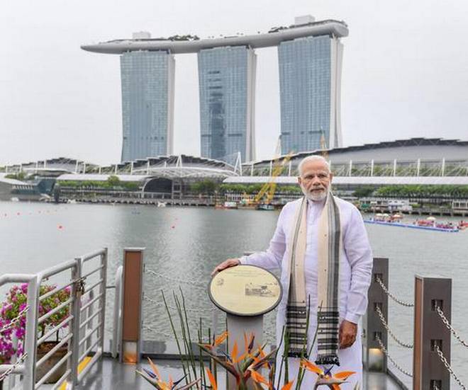 modi singaporejpg