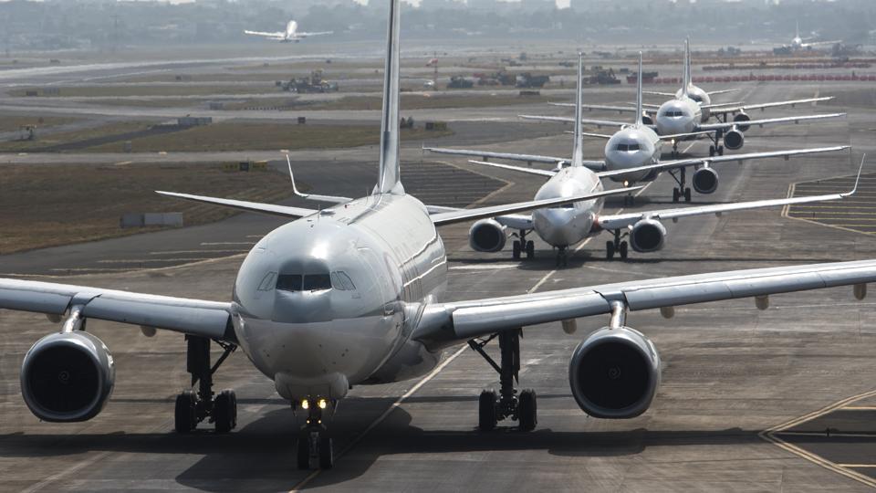 Government set noise standards for airports